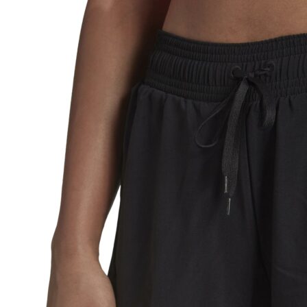 Adidas-Club-Dame-Shorts-Black-Grey-padel-tennis-shorts
